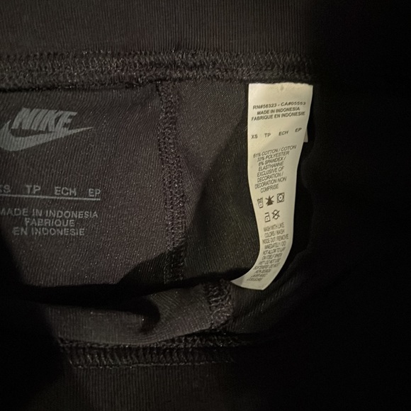 Nike biker shorts (size xs) - Picture 2 of 2